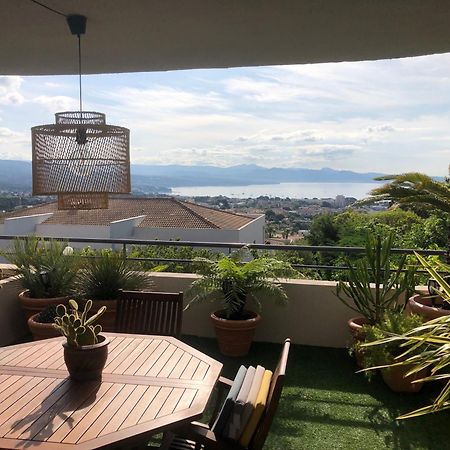 Bel appartement vue imprenable parking privé gratuit La Ciotat Esterno foto